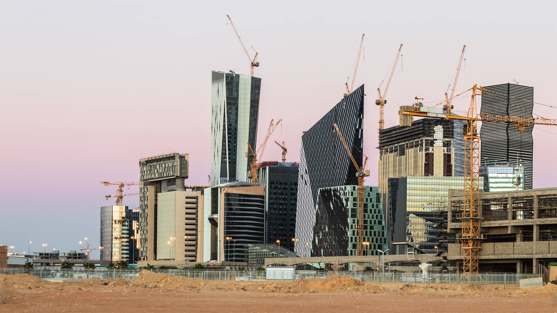 Saudi Industrial Development Fund Approves USD 4.5 Billion in Projects for the First Time In Its History - Featured Image | MEA Markets