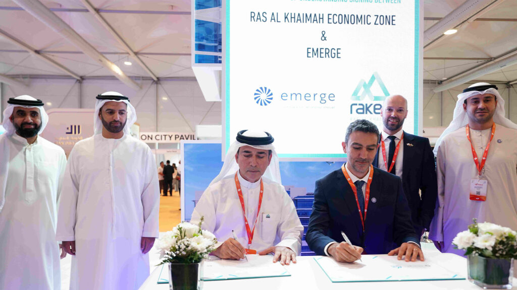 Post Thumbnail - RAKEZ and Emerge join forces to advance clean energy solutions in Ras Al Khaimah