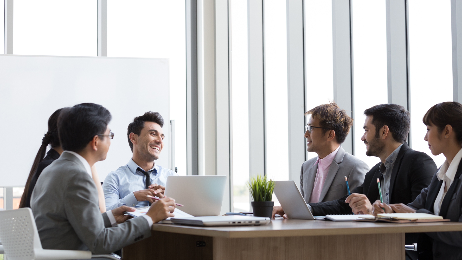 Employers of Overseas Staff Must Be Prepared for Risks, Including Political and Civil Unrest, Conflict and Natural Disaster - Featured Image | MEA Markets